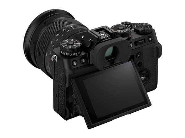 Fujifilm X -T5 + XF16-80mmF4 R OIS WR, 40,2 MP, 7728 x 5152 pikseliä, X-Trans CMOS 5 HR, 6.2K, Kosketusnäyttö, Musta
