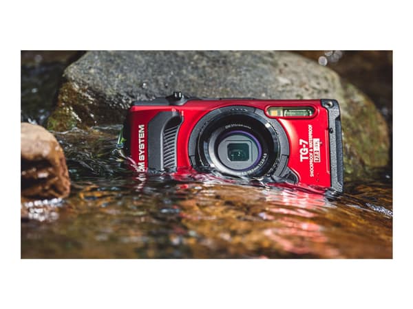 OM Digital Solutions Tough TG-7 1/2.33&quot; Compact camera 12.7 MP CMOS 4000 x 3000 pixels Red