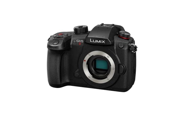 Panasonic Lumix G DC-GH5M2 - Digitalkamera - speilløst - 20.3 MP - Four Thirds - 6K / 60 fps - kun hus - Wi-Fi, Bluetooth Sort
