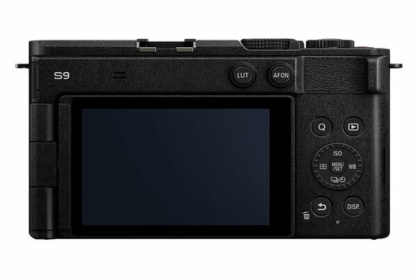 Panasonic Lumix S9 + 28-200mm F4-7, 24,2 MP, 12000 x 8000 piksler, CMOS, 6K Ultra HD, Berøringsskjerm, Sort