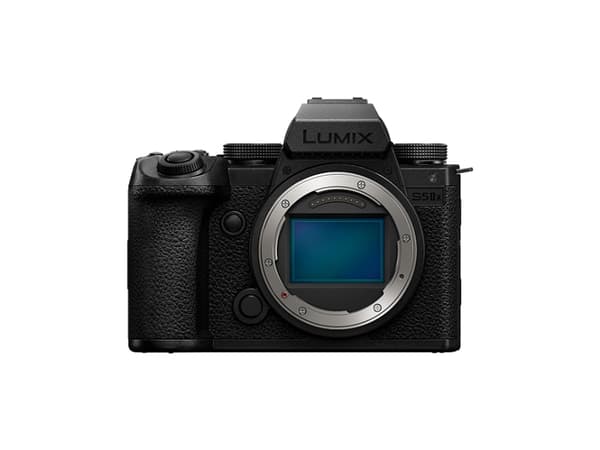Panasonic Lumix S5IIX + S 20-60MM F3.5-5.6 + 50mm F1.8, 24,2 MP, 12000 x 8000 piksler, CMOS, 6K Ultra HD, Berøringsskjerm, Sort