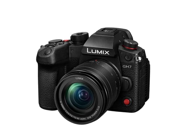 Panasonic GH7 + 12-60mm F3.5-5.6, 25,5 MP, 5776 x 4336 piksler, BSI CMOS, 4K Ultra HD, Berøringsskjerm, Sort