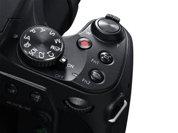 Panasonic Lumix DC-FZ82D - Digitalkamera - kompakt - 18.1 MP - 4 K / 30 fps - 60x optisk zoom - Wi-Fi - svart