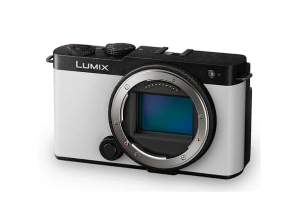 Panasonic Lumix S9 valkoinen (DC-S9E-W) Valkoinen