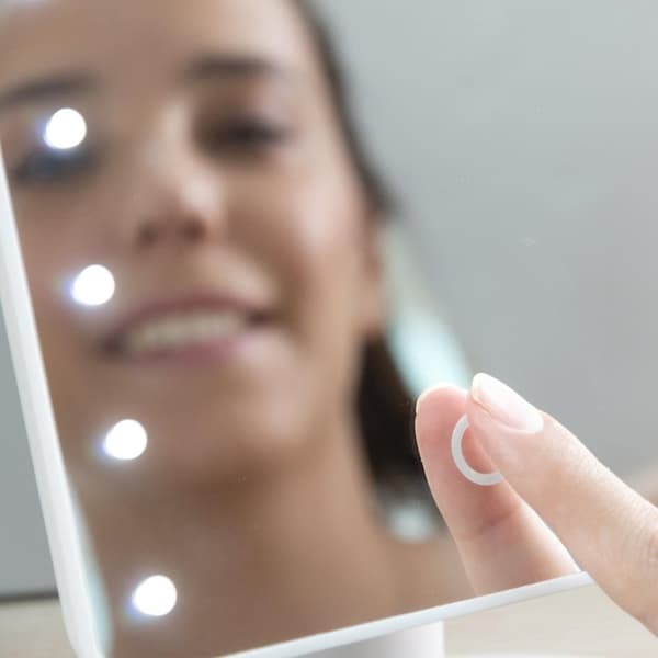 Säädettävä Meikkipeili LED:llä