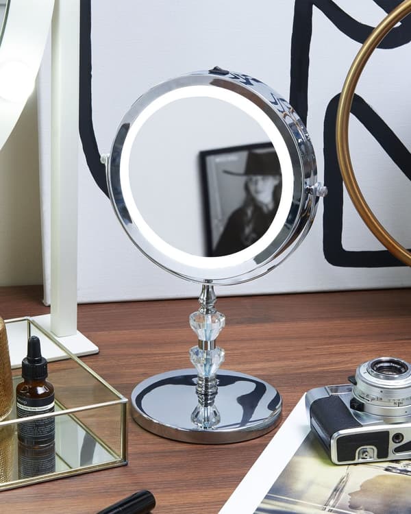 Bordspejl Sølv Blank Metal ø 20 cm Lille Make Up Spejl med Lys og Forstørrelse Tilbehør til Sminkebord Pigeværelse Indretning Kosmetikspejl