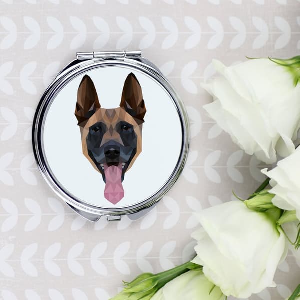 Malinois belgisk hyrde - et spejl med et foto og en geometrisk inskription af Art-Dog