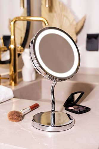 AD 2159 LED valaistu peili