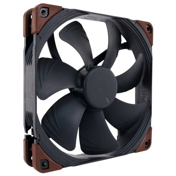Noctua NF-A14 INDUSTRIALPPC-2000 IP67 PWM Ø 14 cm - Kraftfull fläkt för industriella applikationer med IP67-klassning.