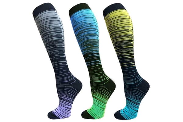 Tukisukkia 3 paria monivärinen L/XL - Grå/Ljuslila, Blå/Grön, Gul/Ljusblå