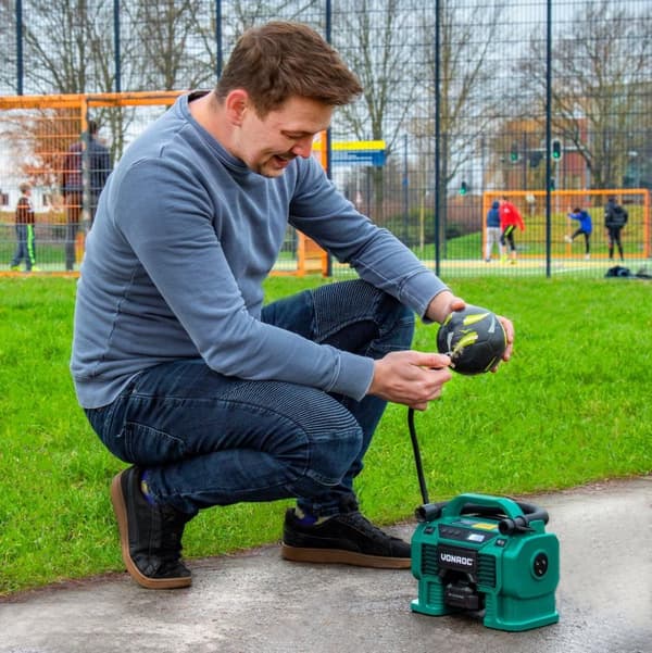 VONROC Kompressor 20V – 12V – 2.0Ah| Inkl. 2 batterier och laddare