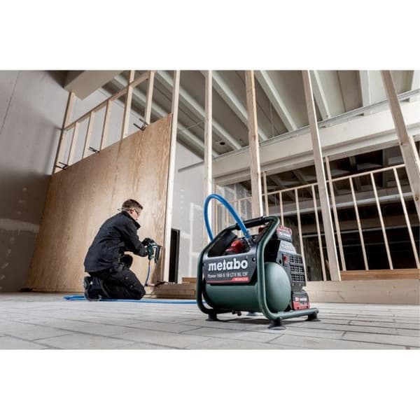 Trådlös kompressor 18 V 5 l 8 bar utan batteri eller laddare Power 160-5 18 LTX BL OF Metabo
