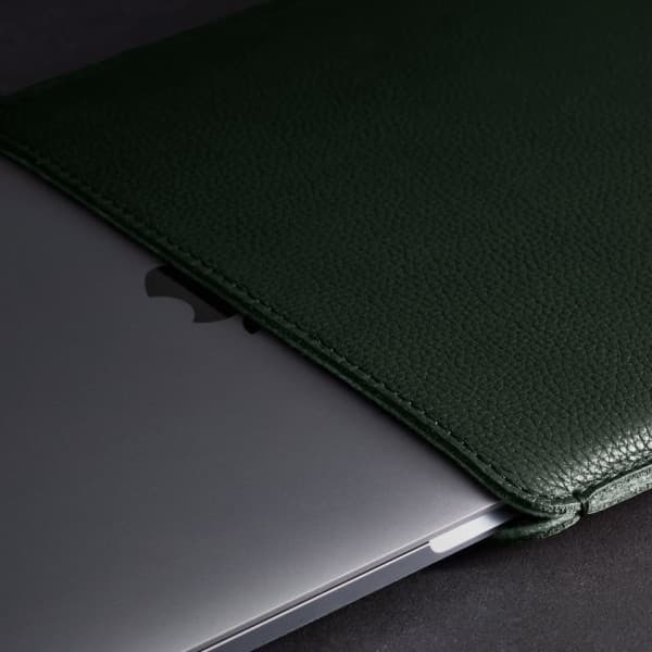 Woolnut Leather Sleeve -suojatasku 13" MacBook Pro & Air, vihreä