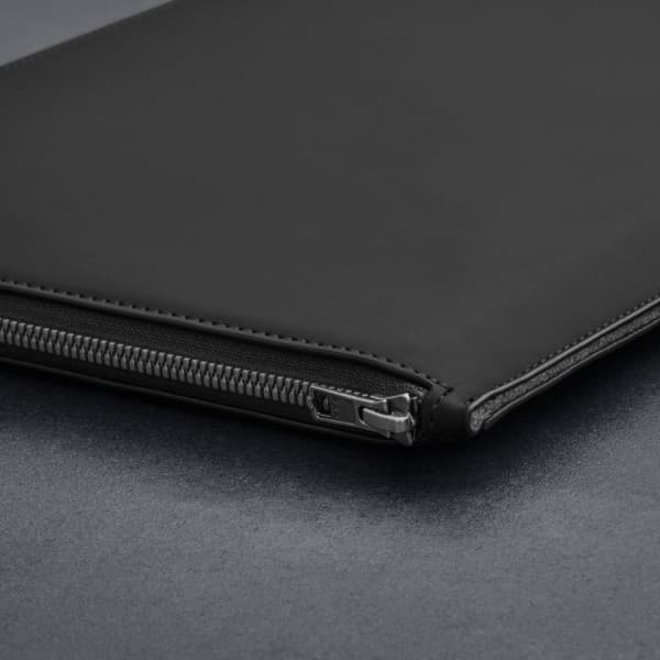 Woolnut Coated Folio -skyddsfodral 13/14" MacBook, svart