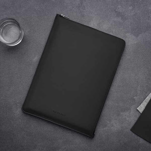 Woolnut Coated Folio -skyddsfodral 13/14" MacBook, svart
