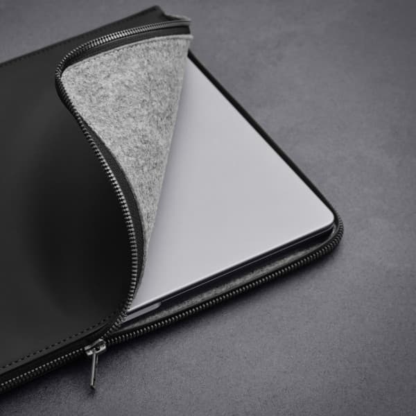 Woolnut Coated Folio -skyddsfodral 13/14" MacBook, svart