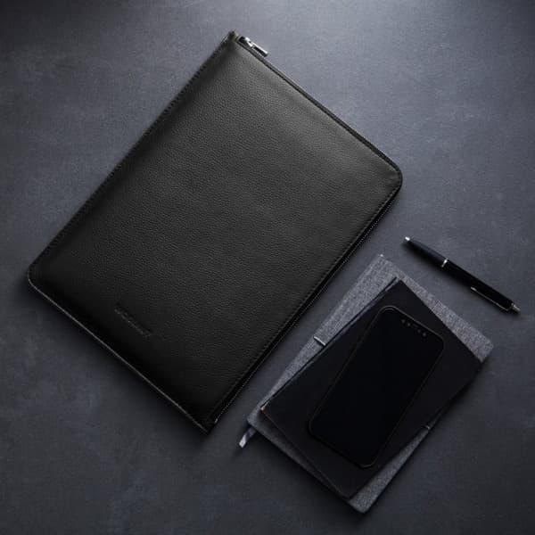 Woolnut Læder Folio-beskyttelse til 13/14" MacBook, sort