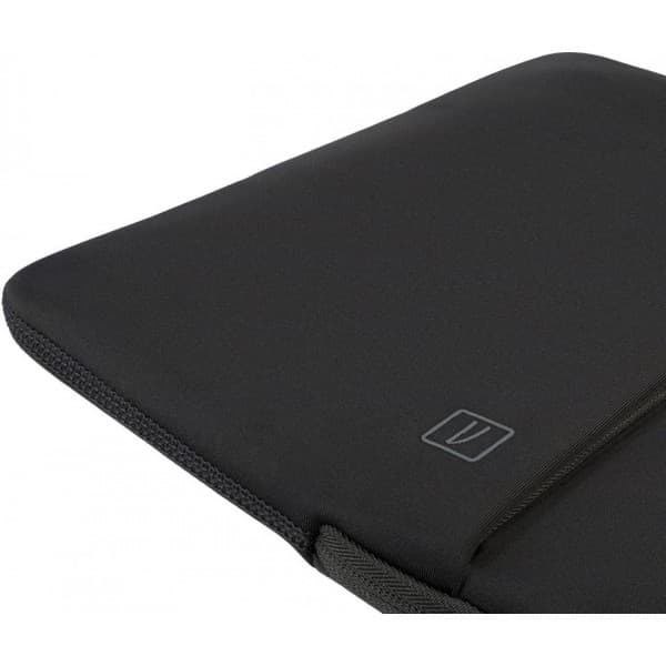 Tucano Top -suojatasku 14" Macbook Prolle, musta