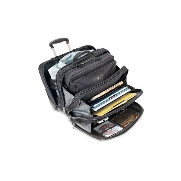 Wenger Patriot -laukkusetti 15,6"/17" laptoplle tietokoneelle, musta