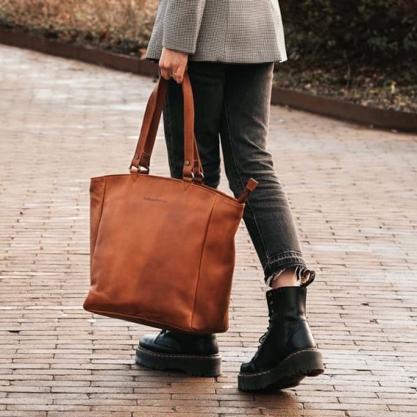 The Chesterfield Brand Berlin - axelväska, konjak