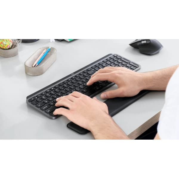 Logitech MX -kämmentuki, grafiitti