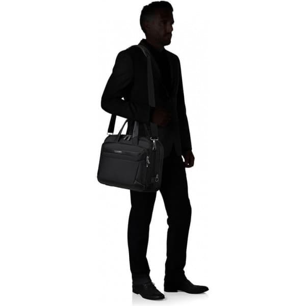 Samsonite PRO DLX6 15.6" datorväska, svart