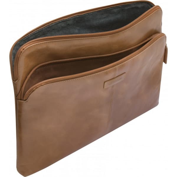Dbramante1928 Skagen Pro + Gen 2 -beskyttelsesskal, 13" MacBook Pro & Air, brun