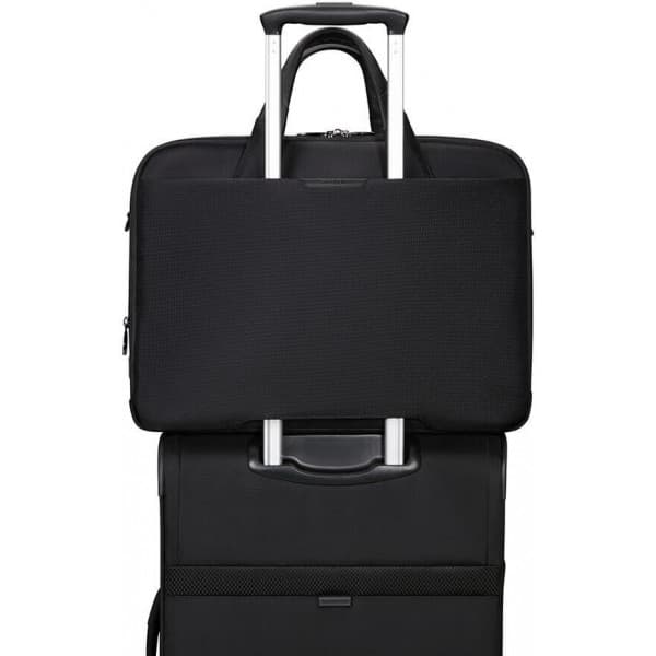Samsonite PRO DLX6 17.3" -tietokonelaukku, musta