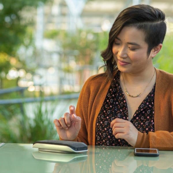 Poly Sync 20+ Microsoft Teams certificeret USB-C højtalertelefon (7Y215AA), trådløs