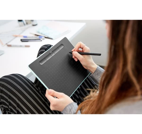 Wacom-näytönohjain Intuos M Bluetooth, pistaasinvihreä