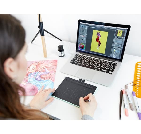 Wacom-näytönohjain Intuos S Bluetooth, pistaasinvihreä