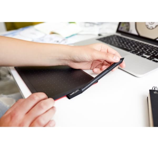 Wacom grafikknettbrett One av Wacom Medium (CTL-672-N)
