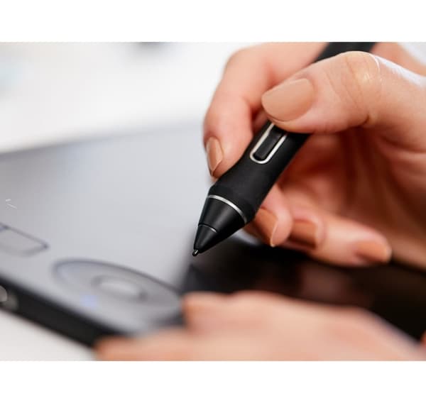 Wacom ritplatta Intuos Pro S (PTH-460/K0-BX)