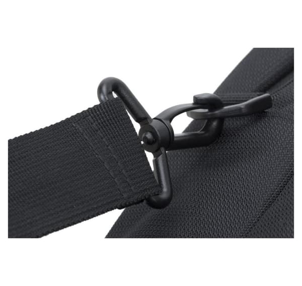 OBS fodral tegel 17,3"/8455 svart RIVACASE