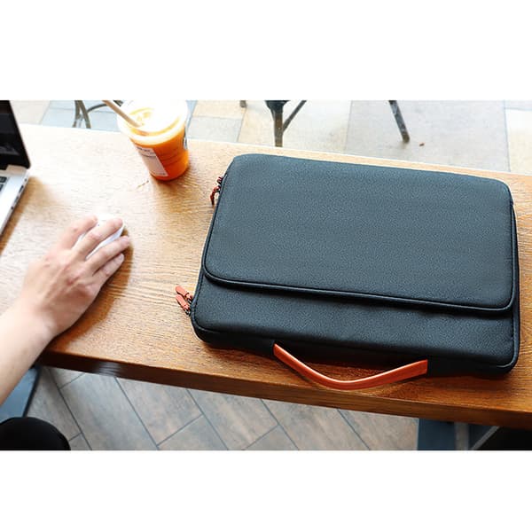 INF Vattentät Laptopväska
