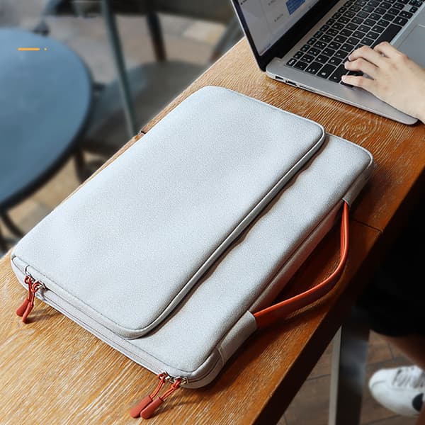 INF Vattentät Laptopväska