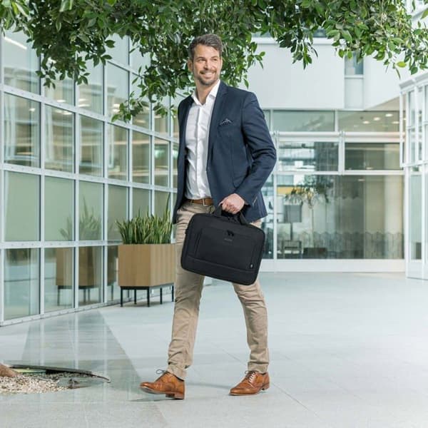 DICOTA Ekologisk Väska TOP TRAVELLER BASE Svart För Bärbar Dator 13"-14.1" Ultralätt Med Högdensitets Skumgaranti