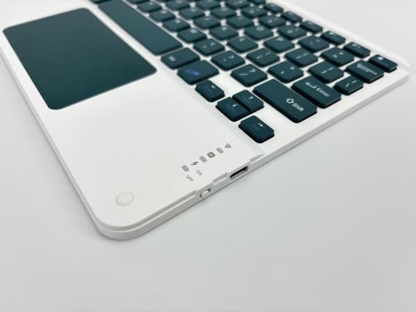 INF Beskyttelsesveske med avtakbart Bluetooth-tastatur for iPad iPad 10 10.9 Inches