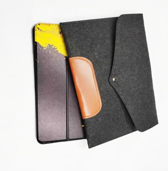 INF Etui med filthylse for 11-tommers iPad Pro og Huawei-nettbrett