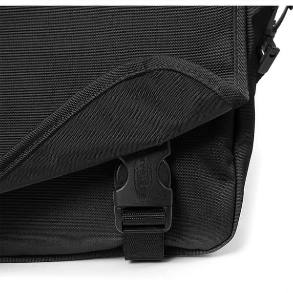 Eastpak Jr 11.5l Väska Svart
