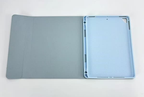 INF Nahkakotelo, jossa on RGB Bluetooth -näppäimistö iPadille iPad 9.7 Inches