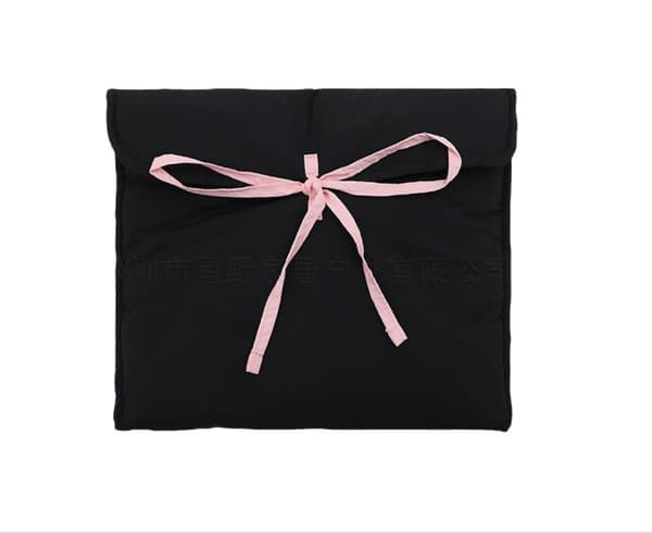 INF Laptop-sleeve med sløjfe, polstret iPad-etui