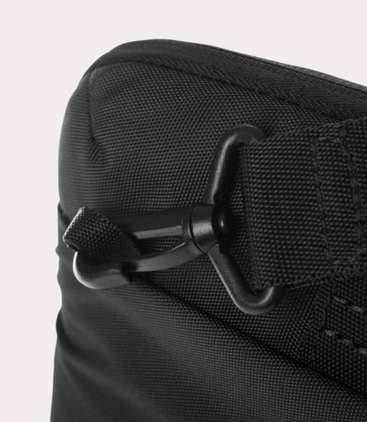 Tucano Taske Smilza 15"/16" Sort