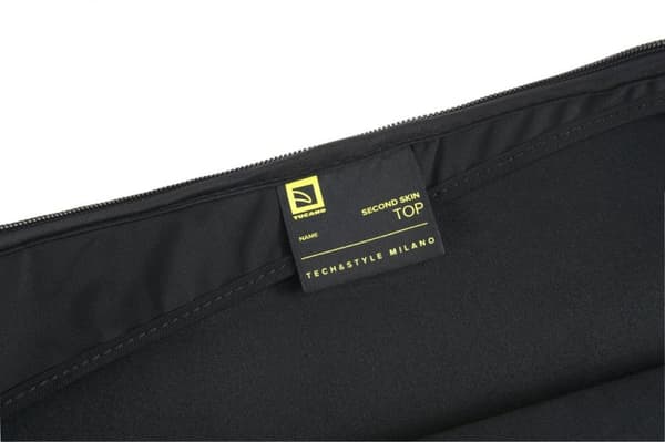 Tucano Sleeve Top 16" Musta