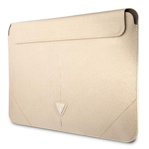 Guess Saffiano Triangle Logo Sleeve - Kannettavan kotelo 16" (beige)
