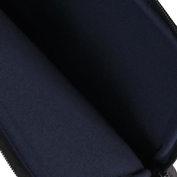 Rivacase 7705, lock, 39,6 cm (15,6"), 200 g, svart