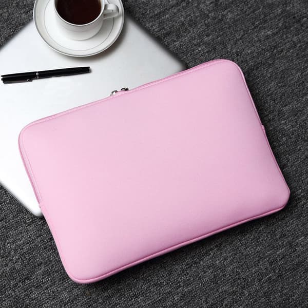 Datakotelo 13 ja 15 tuumalle, sopii MacBook Prolle ja ilmalle.