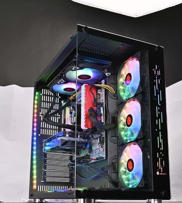 Computer Case UFO III - 4stk 120mm RGB blæsere med controller