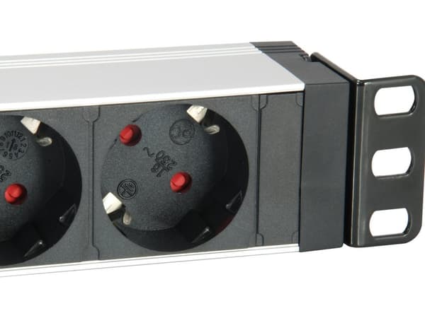 Equip 333309 power extension 1,8 m 7 AC output(s) Indendørs Sort, Hvid