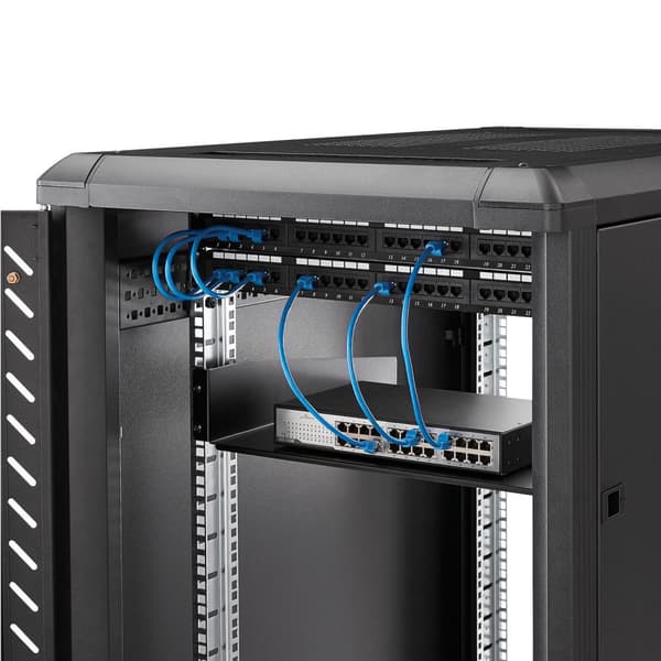 StarTech.com 48,30 cm (19") 2U hylde til serverskab, bæreevne op til 20 kg, fremstillet af stålplade - stativ - hylde - til P/N: RK4320AV, 4POSTRACK25